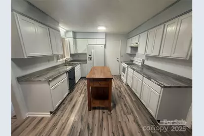 5601 Howard Gap Road, Flat Rock, NC 28731 - Photo 8