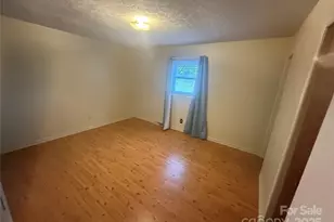5601 Howard Gap Rd, Flat Rock, NC 28731 - Photo 12