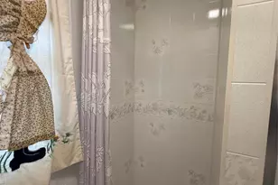 5601 Howard Gap Rd, Flat Rock, NC 28731 - Photo 18