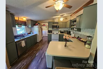 5062 Taylor Farm Road, Lenoir, NC 28645 - Photo 8