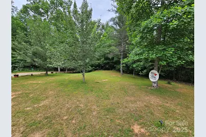 5062 Taylor Farm Road, Lenoir, NC 28645 - Photo 2