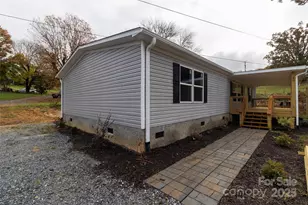 40 Champion Ln, Sylva, NC 28779 - Photo 4