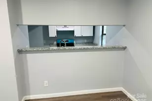 8029 Cedar Glen Dr, Charlotte, NC 28212 - Photo 2