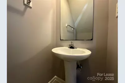 206 W 15th Street #2, Newton, NC 28658 - Photo 4