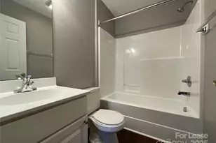 206 W 15th St, Newton, NC 28658 - Photo 8