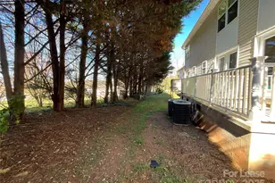 206 W 15th St, Newton, NC 28658 - Photo 14