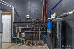 945 Roaring Fork Rd, Hot Springs, NC 28743 - Photo 20