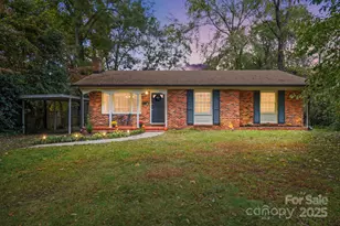 3027 Telford Pl, Charlotte, NC 28205 - Photo 1