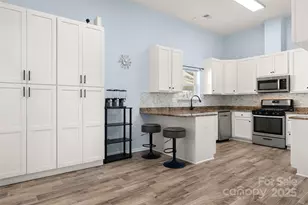 1828 Kilkenny Dr, Clover, SC 29710 - Photo 10