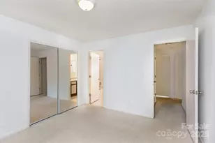 1021 Churchill Downs Ct, Charlotte, NC 28211 - Photo 12