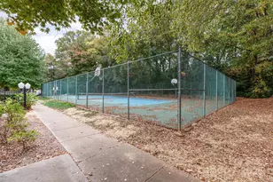 1021 Churchill Downs Ct, Charlotte, NC 28211 - Photo 32