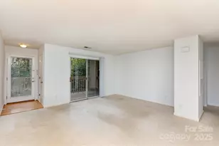 1021 Churchill Downs Ct, Charlotte, NC 28211 - Photo 4