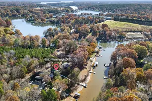 6923 Wateredge Dr, Sherrills Ford, NC 28673 - Photo 2