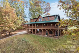 207 Longridge Ln, Waynesville, NC 28785 - Photo 2