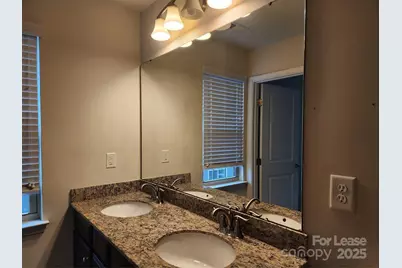 1229 Queen Lyon Court, Charlotte, NC 28205 - Photo 12