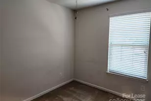 1229 Queen Lyon Ct, Charlotte, NC 28205 - Photo 18