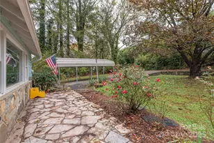 331 Sweetpea Ln, Hendersonville, NC 28791 - Photo 2