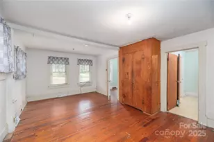 331 Sweetpea Ln, Hendersonville, NC 28791 - Photo 10