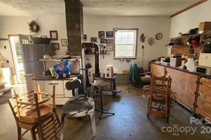 141 Hungry Creek Rd, Canton, NC 28716 - Photo 38