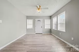 9501 Misenheimer Rd, Charlotte, NC 28215 - Photo 4