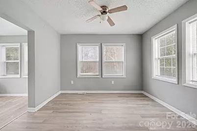 9501 Misenheimer Road, Charlotte, NC 28215 - Photo 22