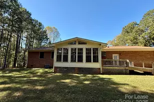 925 Perth Rd, Troutman, NC 28166 - Photo 24