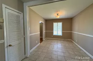 925 Perth Rd, Troutman, NC 28166 - Photo 12