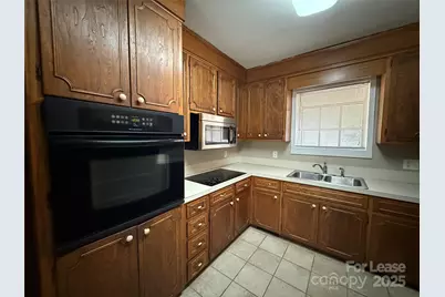 925 Perth Road, Troutman, NC 28166 - Photo 10