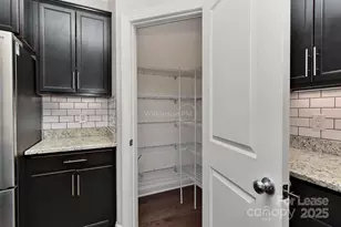 8765 Aspinwall Dr, Charlotte, NC 28216 - Photo 10