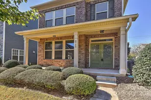 8765 Aspinwall Dr, Charlotte, NC 28216 - Photo 2