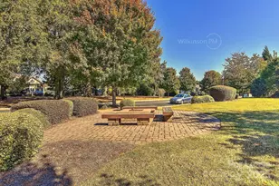 8765 Aspinwall Dr, Charlotte, NC 28216 - Photo 38