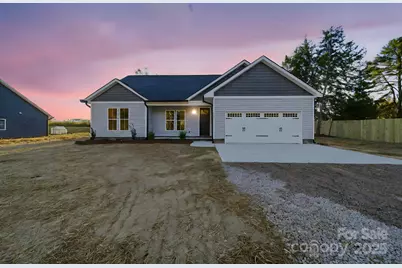 7657 Tuckaseegee Road, Kannapolis, NC 28081 - Photo 2