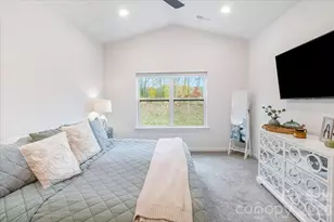 345 Ridgeview Ln, Mars Hill, NC 28754 - Photo 6