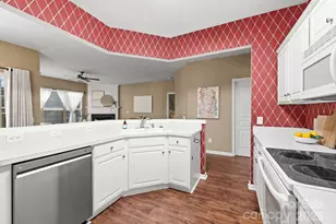 7011 Southbrook Dr, Charlotte, NC 28277 - Photo 14