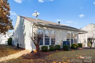 7011 Southbrook Dr, Charlotte, NC 28277 - Photo 38