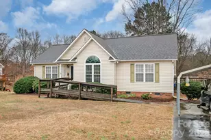 2514 Oxford Cir, Lancaster, SC 29720 - Photo 2