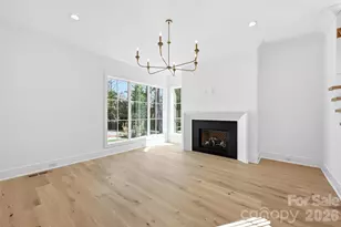 612 Walnut St, Davidson, NC 28036 - Photo 2