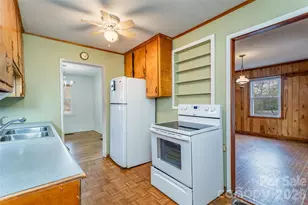 52 E Miller St, Columbus, NC 28722 - Photo 6