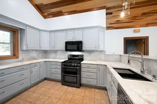 22 Faholoa Ridge Rd, Black Mountain, NC 28711 - Photo 24