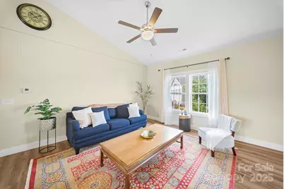 457 Riverwind Drive, Hendersonville, NC 28739 - Photo 4