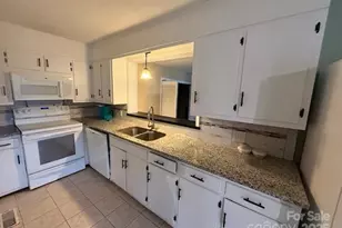 5367 Meadowlane Dr, Granite Falls, NC 28630 - Photo 10