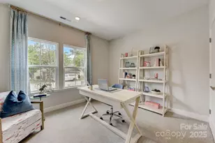 2011 Hawksworth Ln, Charlotte, NC 28262 - Photo 12