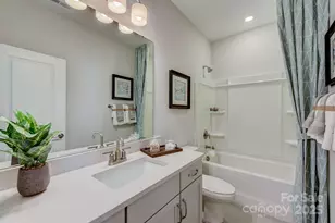 2011 Hawksworth Ln, Charlotte, NC 28262 - Photo 20