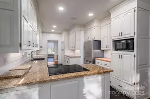 208 Hollow Rd, Lincolnton, NC 28092 - Photo 10