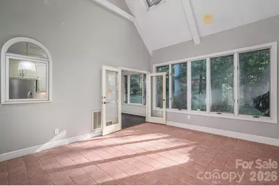 208 Hollow Road, Lincolnton, NC 28092 - Photo 14