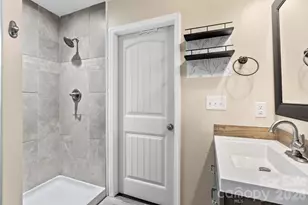 24 Ian River Dr, Asheville, NC 28806 - Photo 18