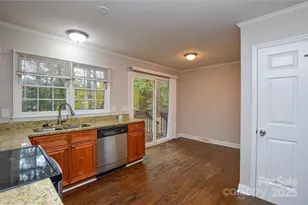 11810 Lansbury Ct, Charlotte, NC 28226 - Photo 14