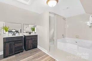 3824 Freedom Dr, Charlotte, NC 28208 - Photo 32