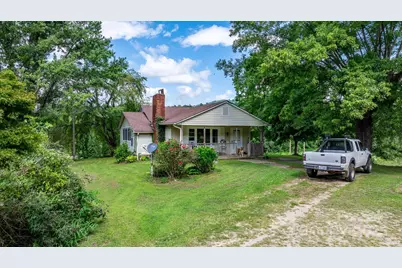 1147 Old Linville Road, Marion, NC 28752 - Photo 2