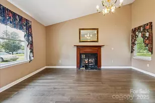 248 Flowerwood Dr, Hopkins, SC 29061 - Photo 6